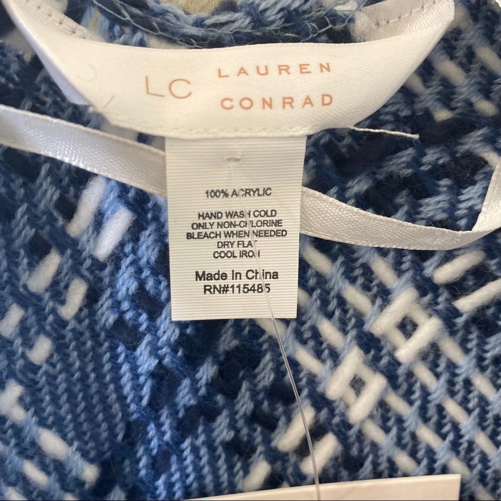 🎉LC Lauren Conrad Blue Plaid Wrap Shawl - Picture 8 of 9
